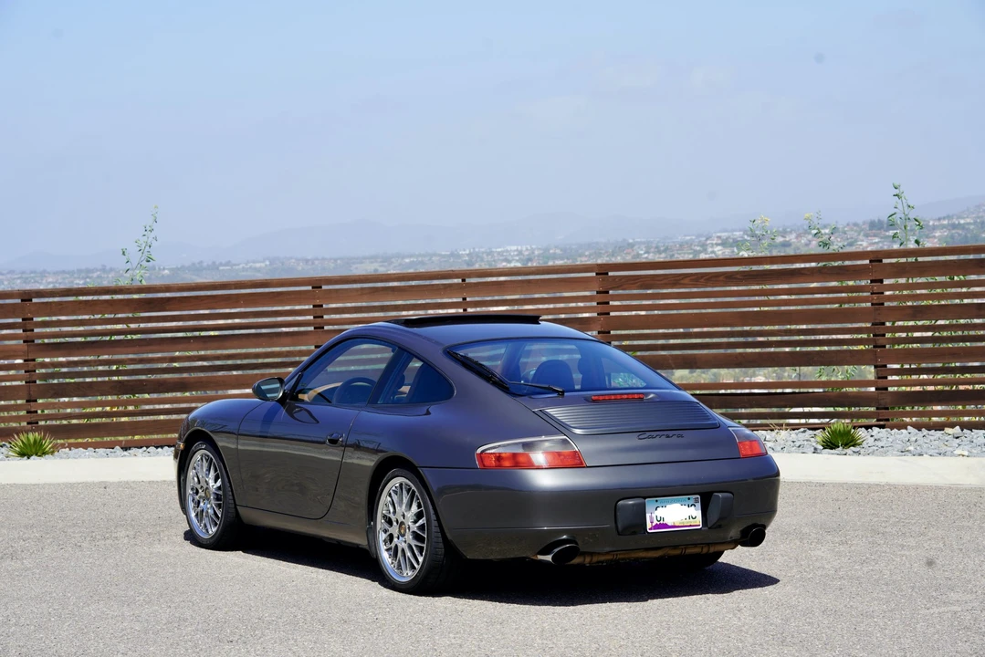 2000 Porsche 996 Carrera - Image 10 of 31