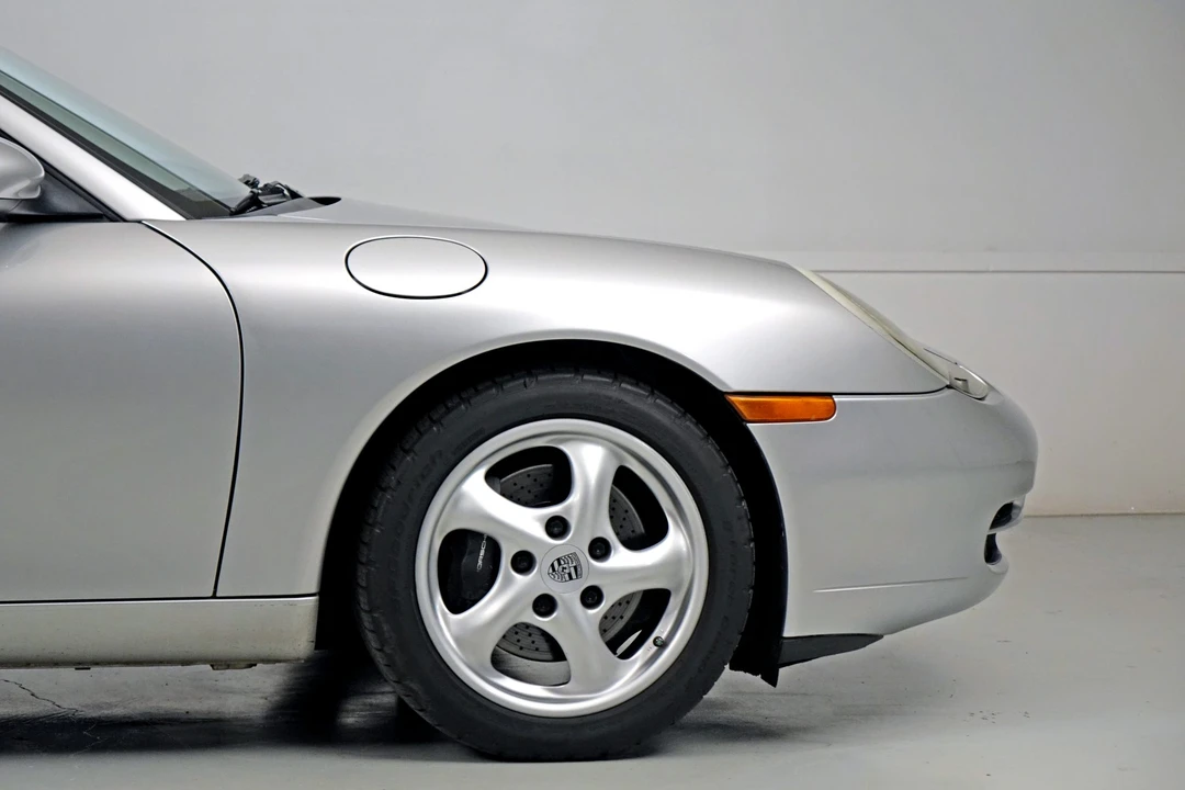 2000 Porsche 996 Carrera - Image 24 of 31
