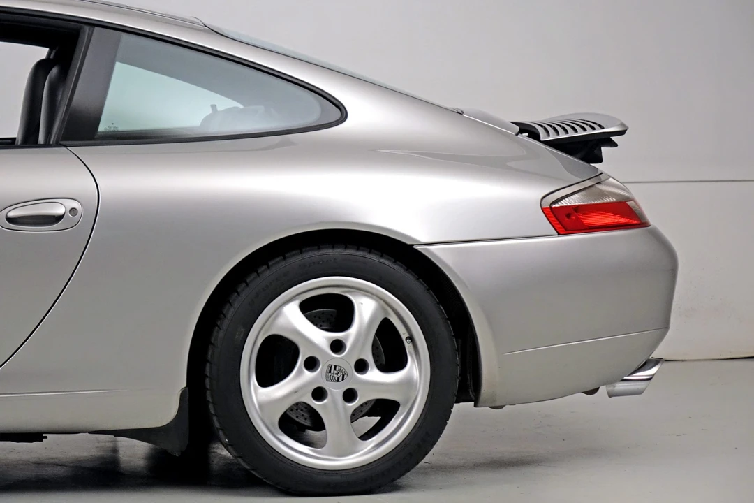 2000 Porsche 996 Carrera - Image 28 of 31