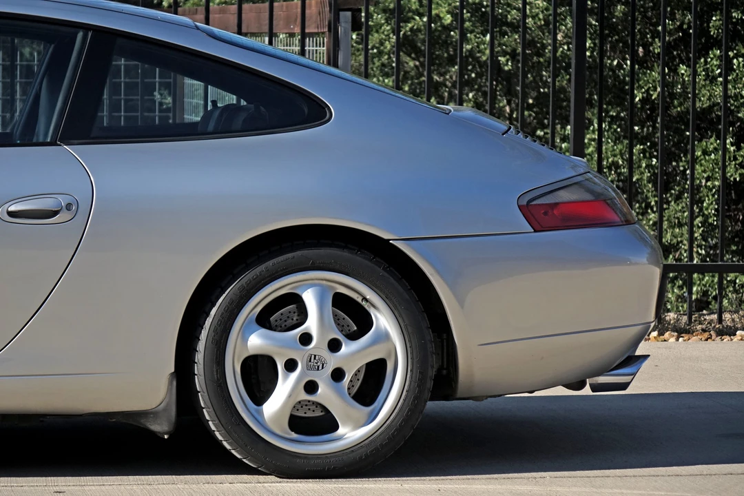 2000 Porsche 996 Carrera - Image 29 of 31