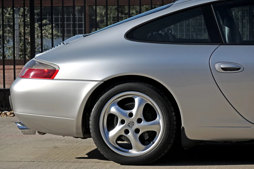 2000 Porsche 996 Carrera - Image 27 of 31