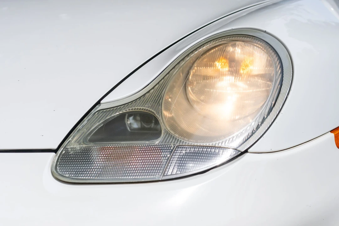 2000 Porsche 996 Carrera - Image 11 of 31