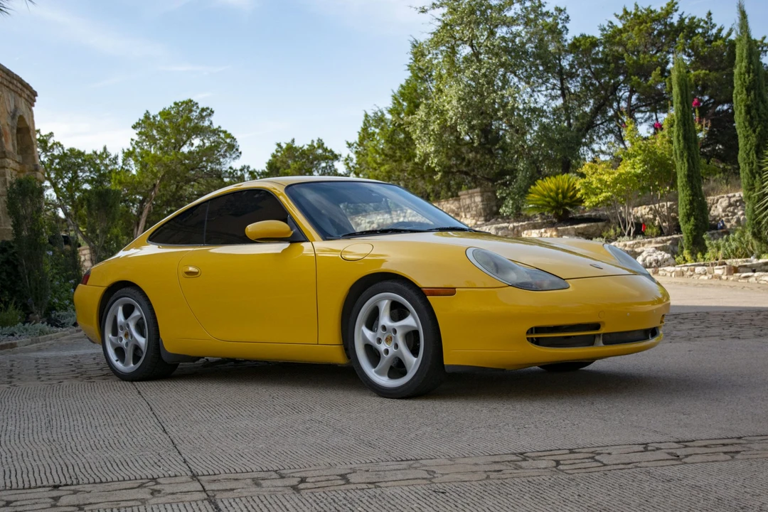 2000 Porsche 996 Carrera - Image 2 of 31