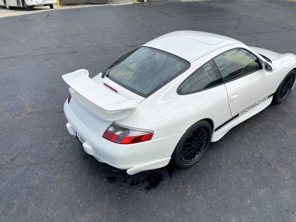 2000 Porsche 996 Carrera - Image 11 of 31