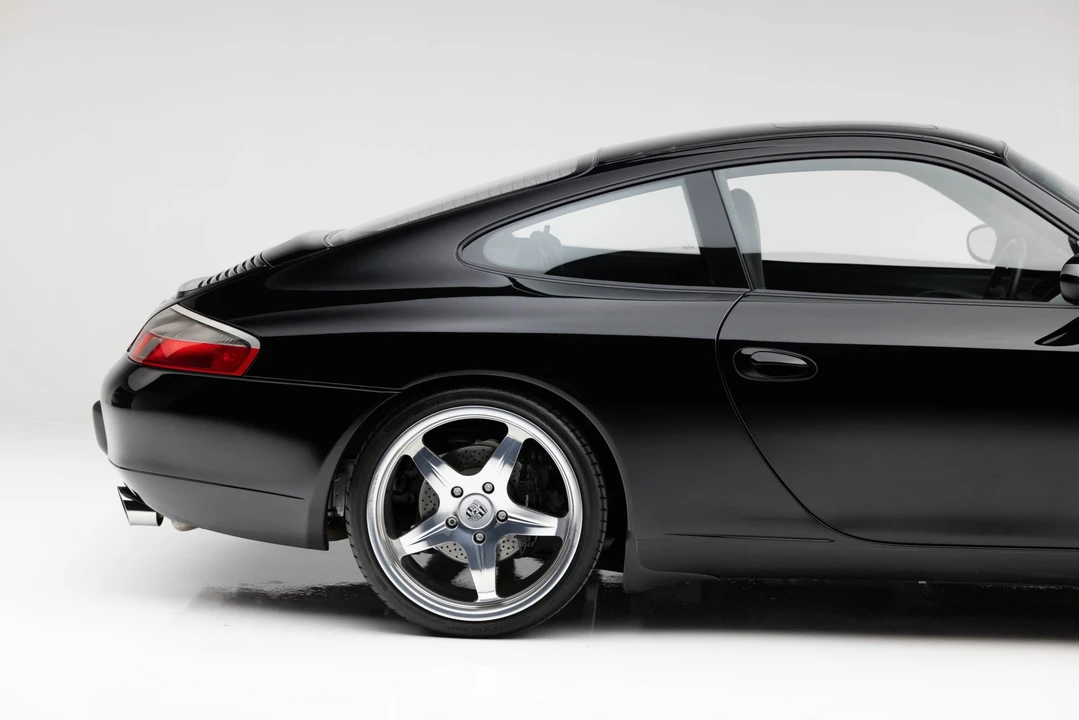 2000 Porsche 996 Carrera - Image 30 of 31