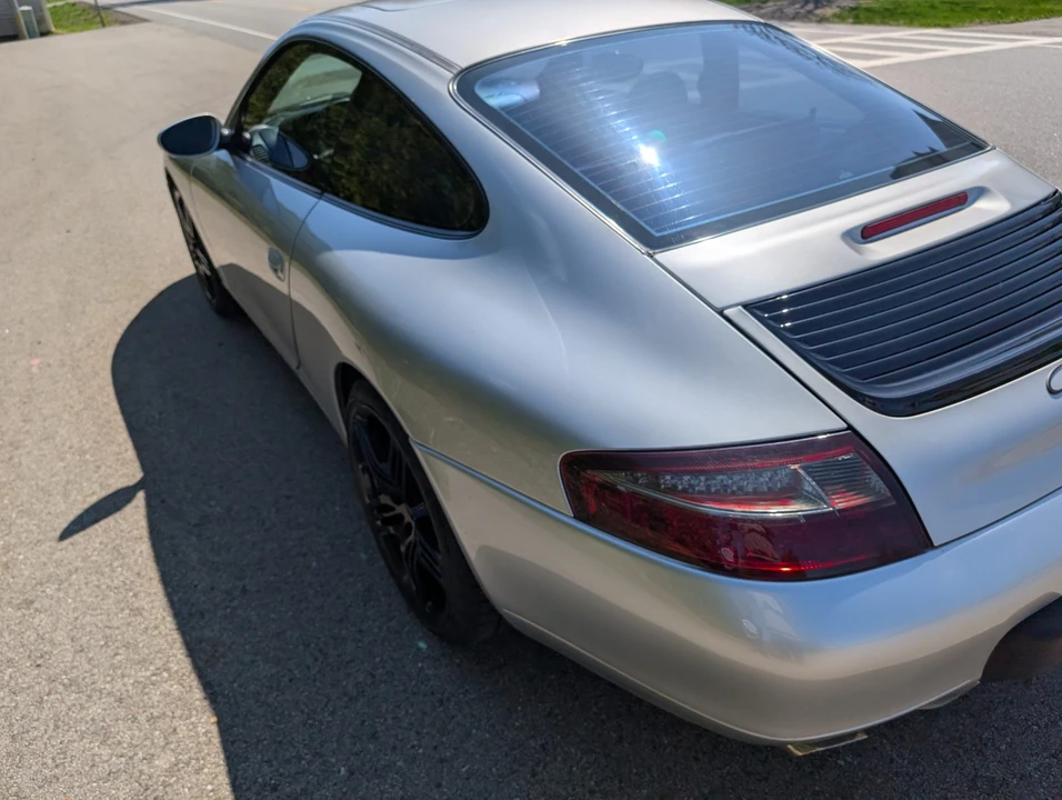 2000 Porsche 996 Carrera - Image 29 of 31