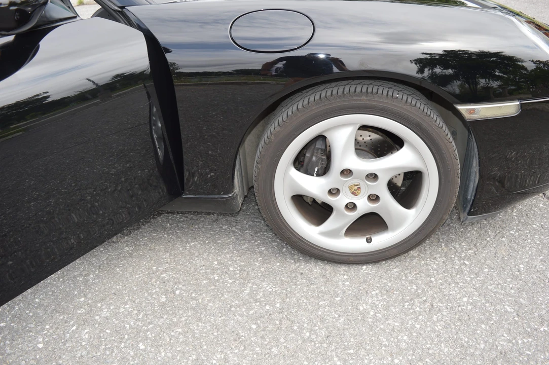 2000 Porsche 996 Carrera - Image 29 of 31