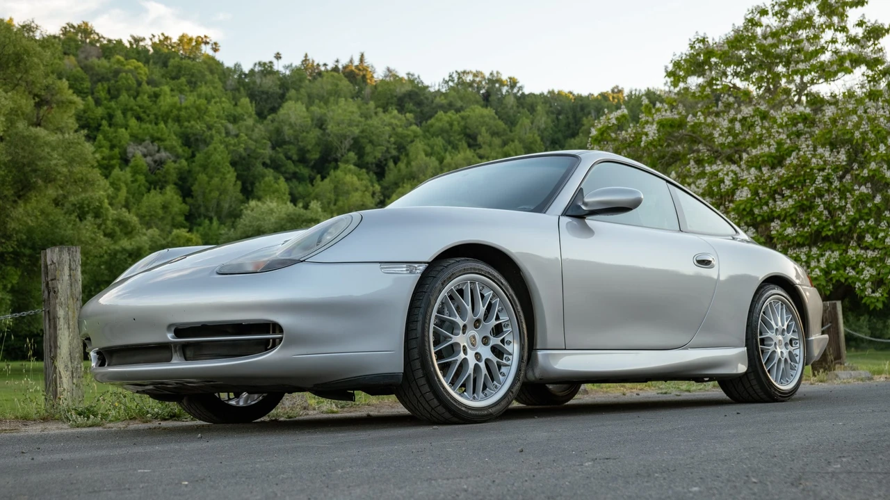2000 Porsche 996 Carrera - Image 9 of 31