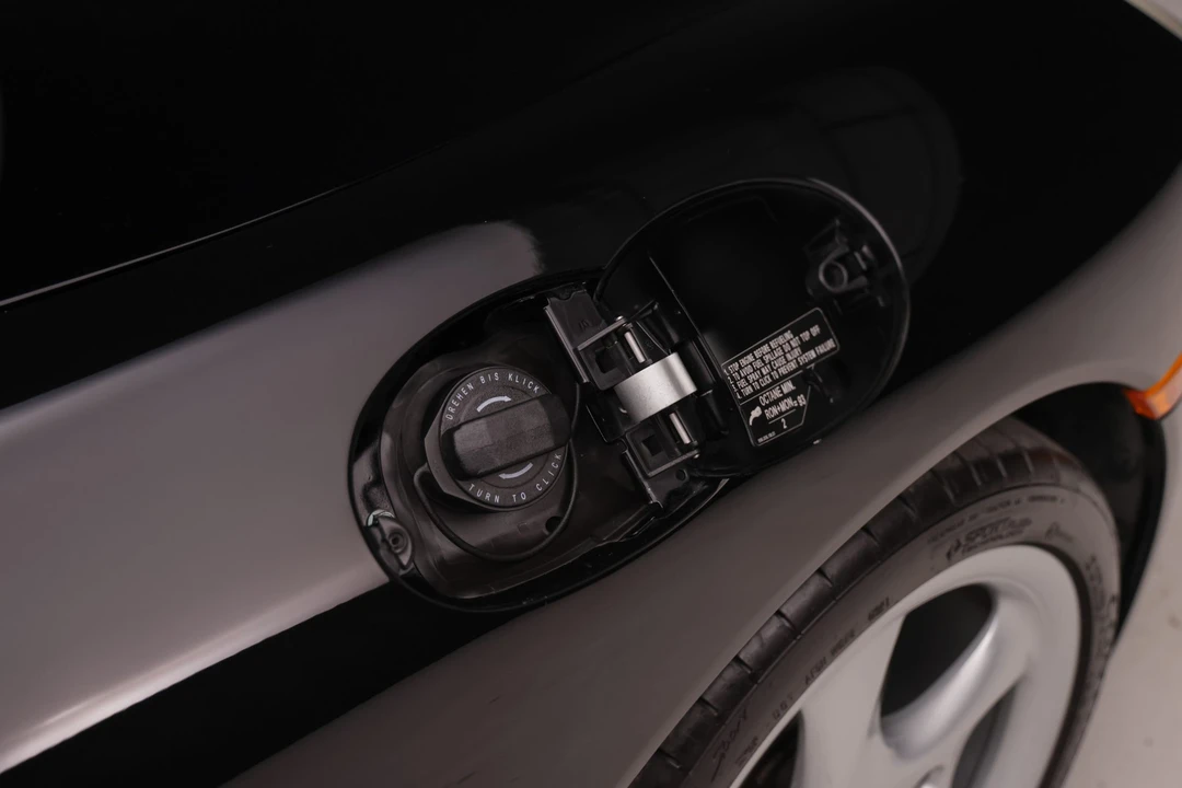 2000 Porsche 996 Carrera - Image 31 of 31