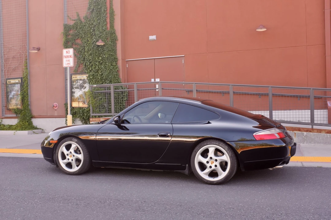2000 Porsche 996 Carrera - Image 9 of 31