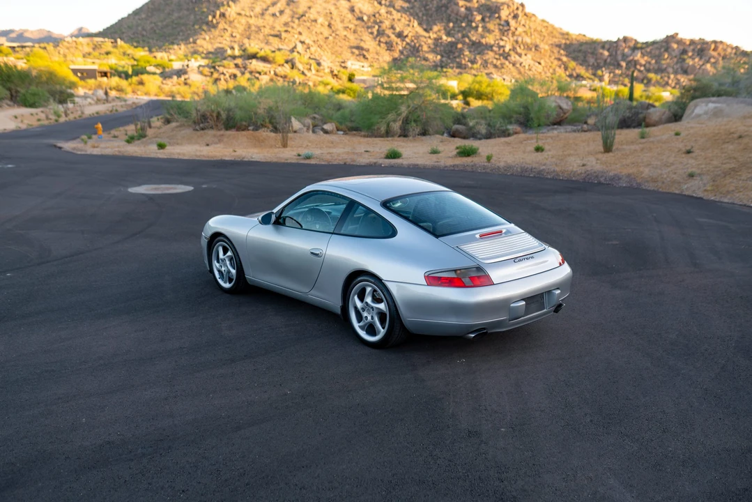 2000 Porsche 996 Carrera - Image 9 of 31