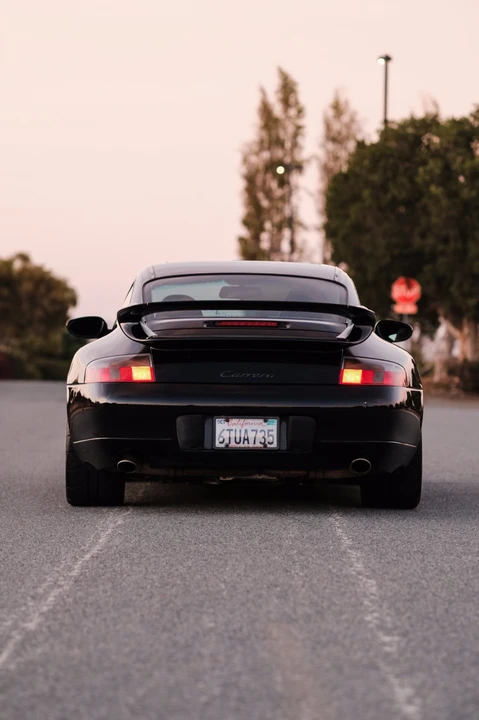 2000 Porsche 996 Carrera - Image 8 of 31