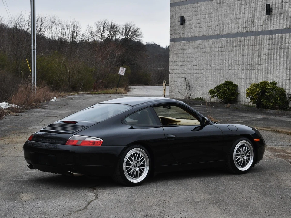 2000 Porsche 996 Carrera - Image 30 of 31