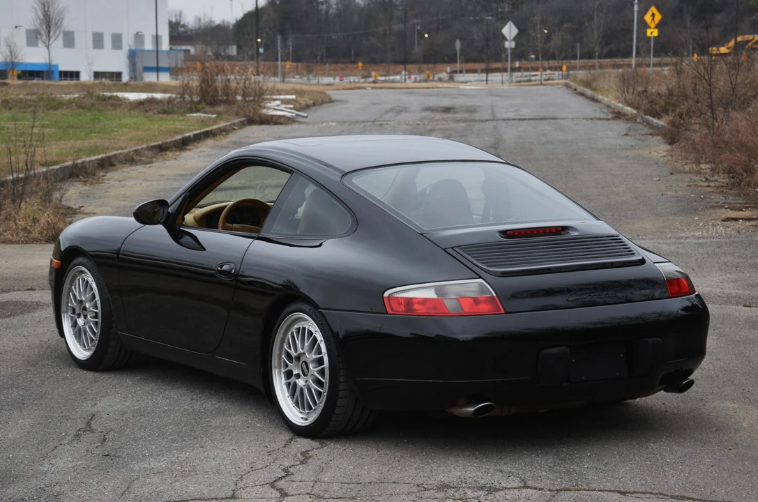 2000 Porsche 996 Carrera - Image 25 of 31