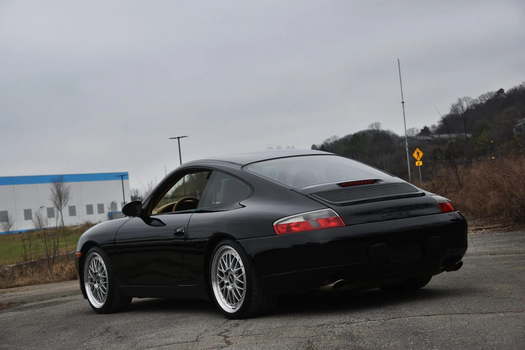 2000 Porsche 996 Carrera - Image 26 of 31