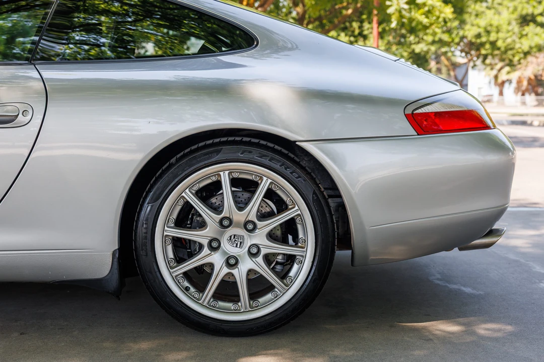 2000 Porsche 996 Carrera - Image 26 of 31