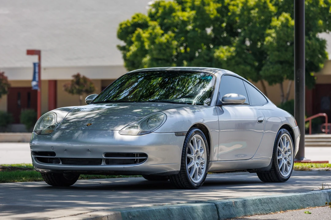 2000 Porsche 996 Carrera - Image 2 of 31