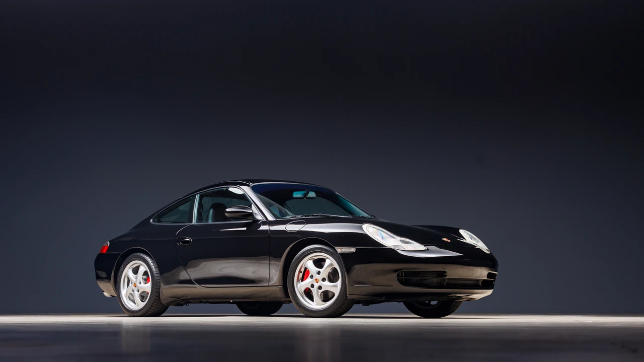 2000 Porsche 996 Carrera - Image 2 of 31