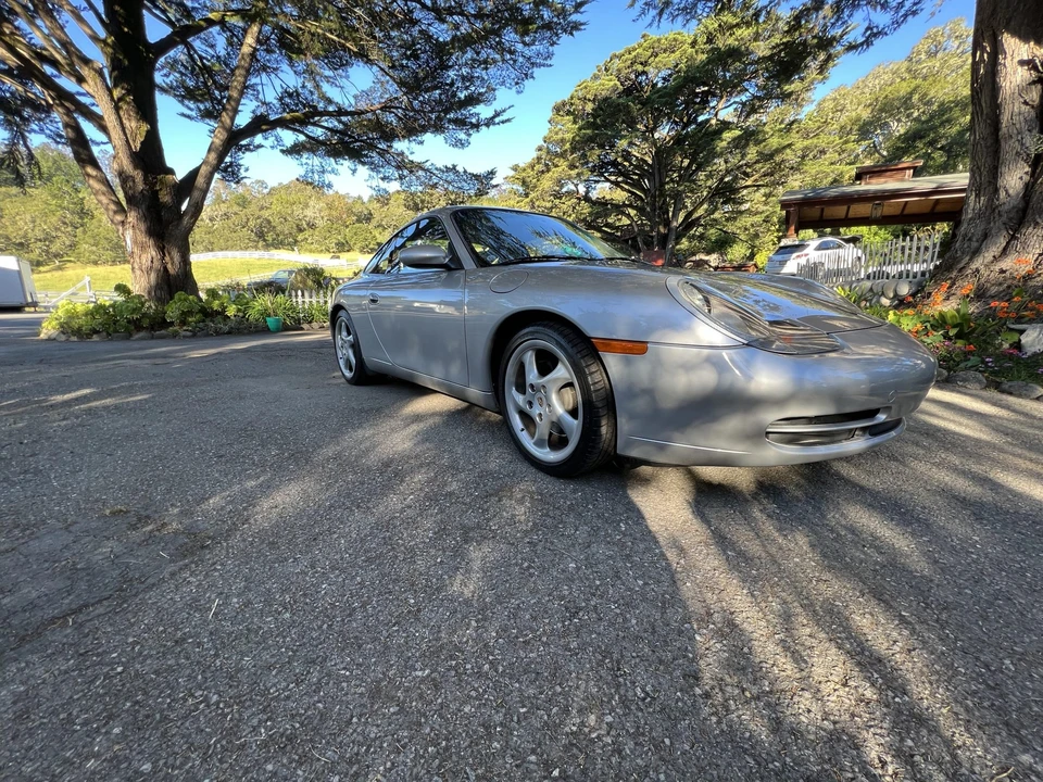 2000 Porsche 996 Carrera - Image 25 of 31