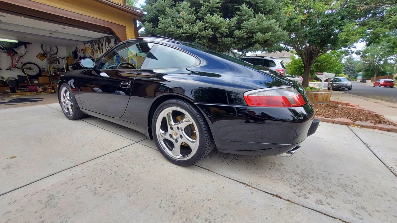 2000 Porsche 996 Carrera - Image 10 of 31