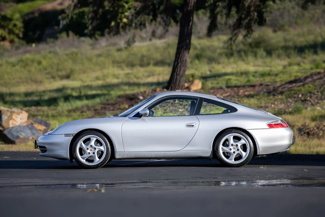 2000 Porsche 996 Carrera - Image 24 of 31
