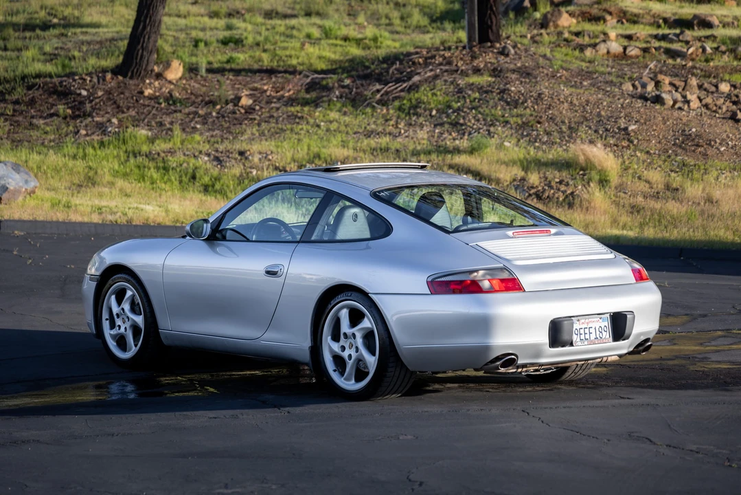 2000 Porsche 996 Carrera - Image 22 of 31