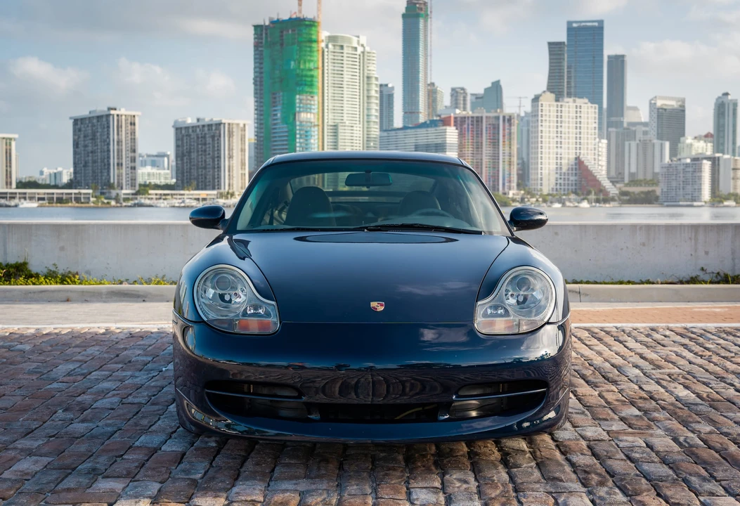 2000 Porsche 996 Carrera - Image 8 of 31