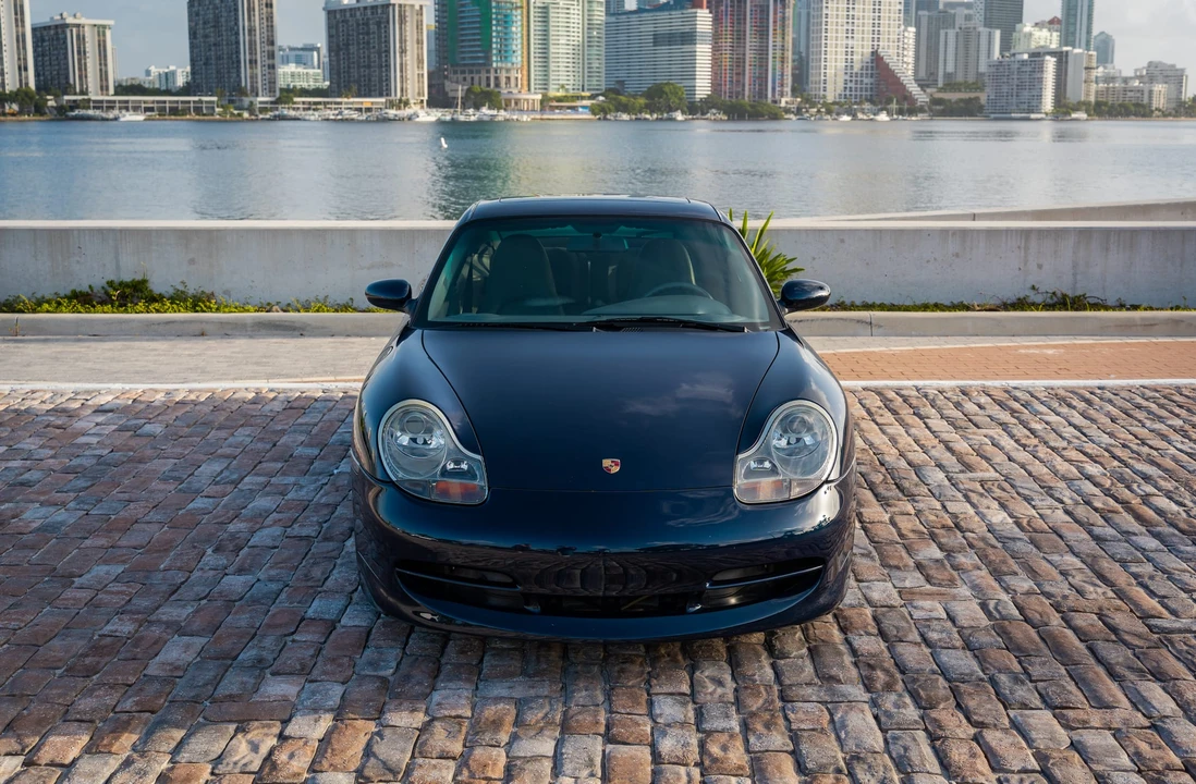 2000 Porsche 996 Carrera - Image 10 of 31