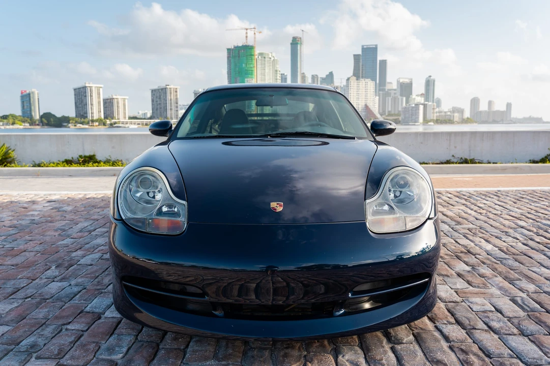 2000 Porsche 996 Carrera - Image 9 of 31