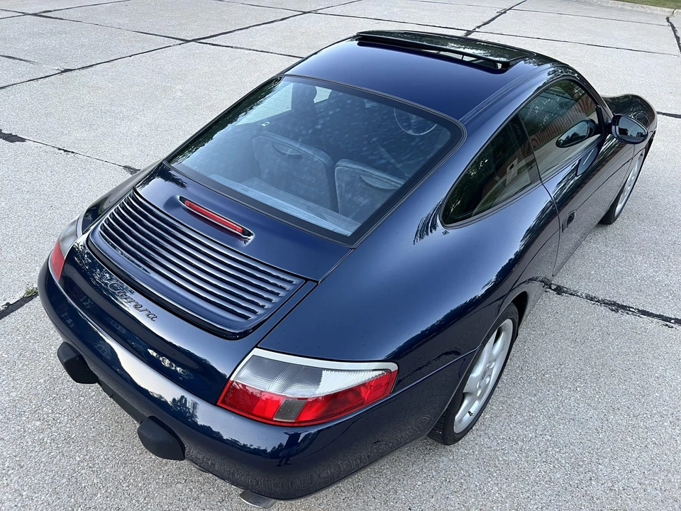 2000 Porsche 996 Carrera - Image 30 of 31