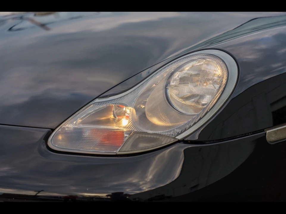 2000 Porsche 996 Carrera - Image 30 of 31