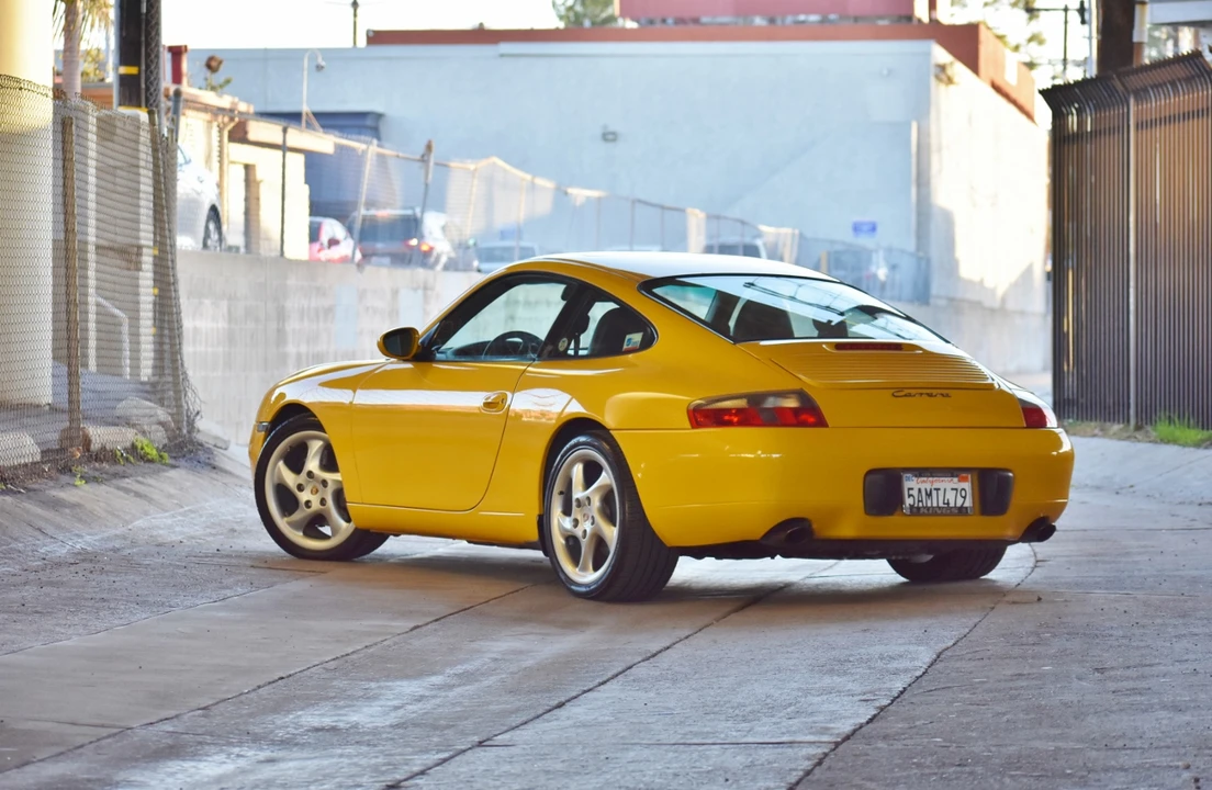 2000 Porsche 996 Carrera - Image 19 of 31