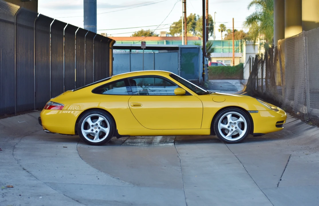 2000 Porsche 996 Carrera - Image 11 of 31