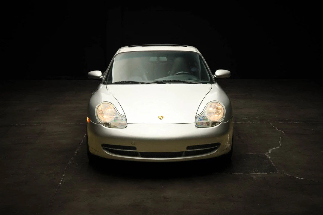 2000 Porsche 996 Carrera - Image 30 of 31