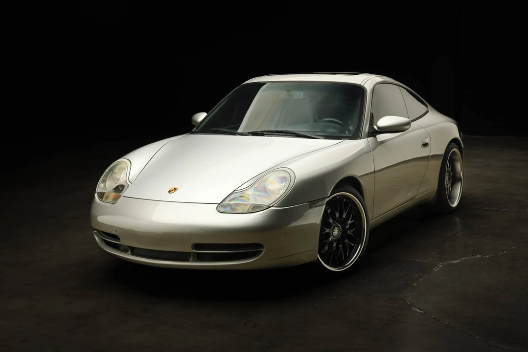 2000 Porsche 996 Carrera - Image 2 of 31