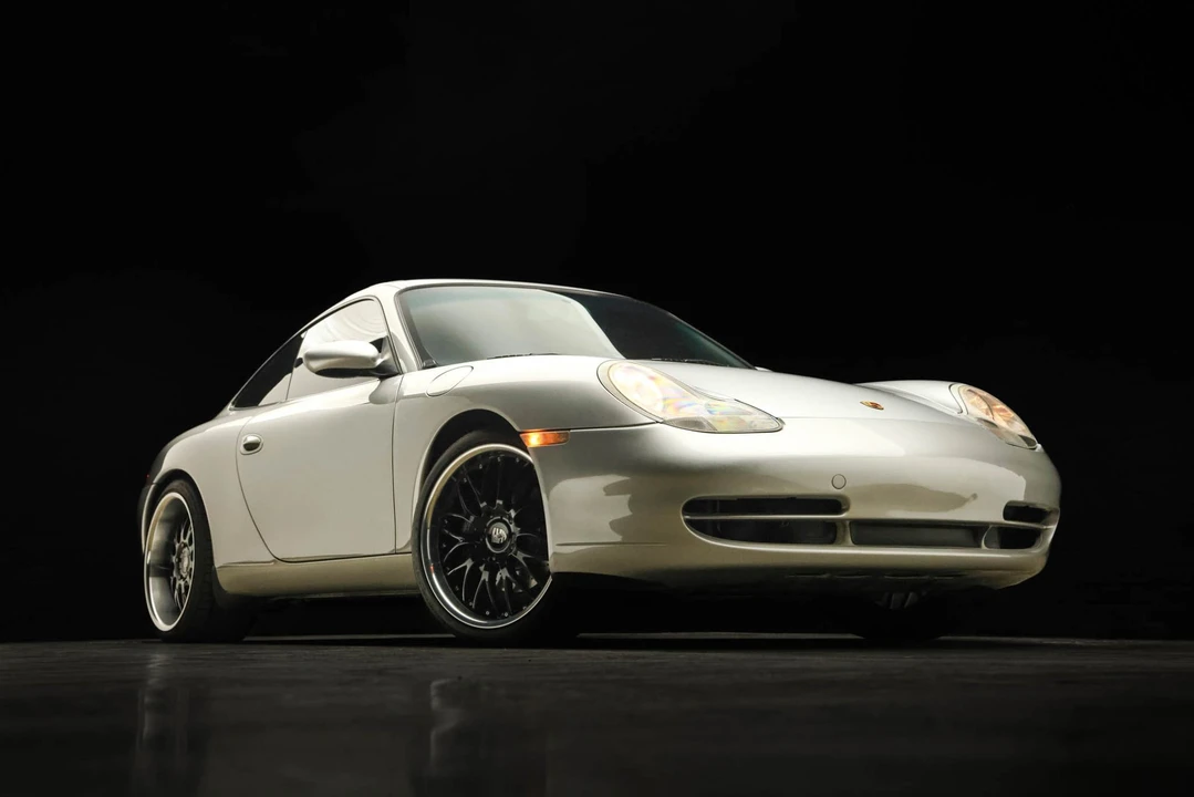 2000 Porsche 996 Carrera - Image 25 of 31