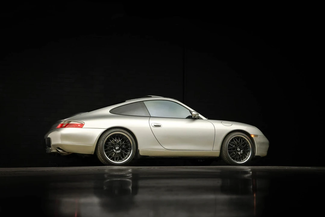2000 Porsche 996 Carrera - Image 19 of 31