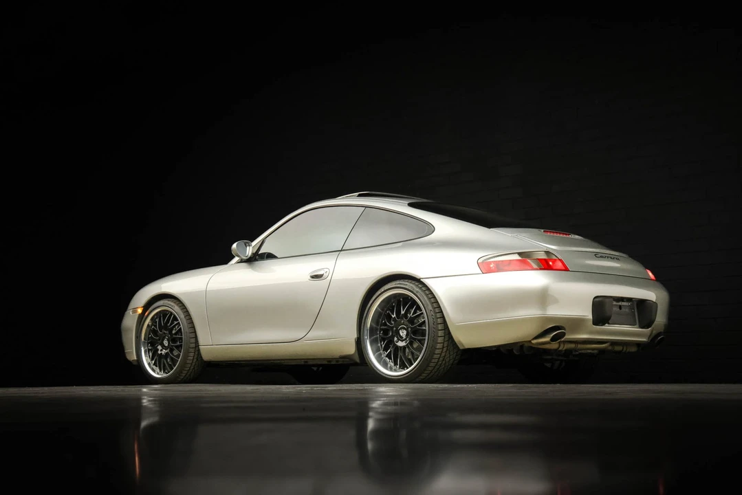 2000 Porsche 996 Carrera - Image 10 of 31