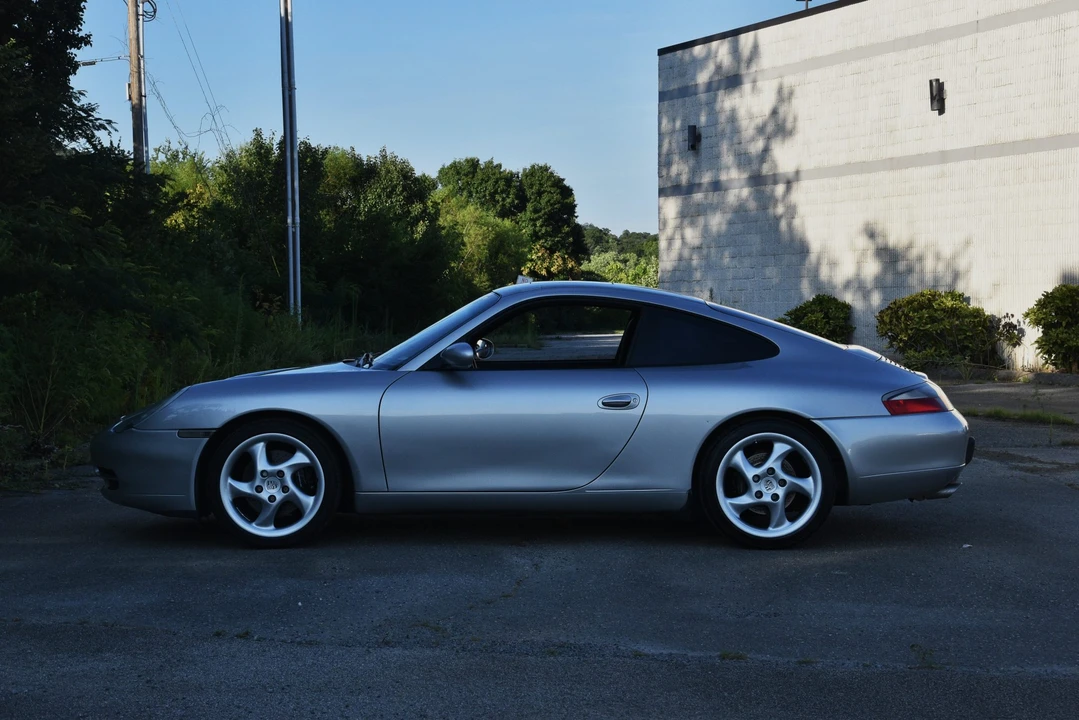 2000 Porsche 996 Carrera - Image 26 of 31