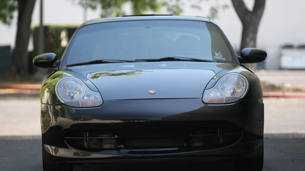 2000 Porsche 996 Carrera - Image 3 of 31