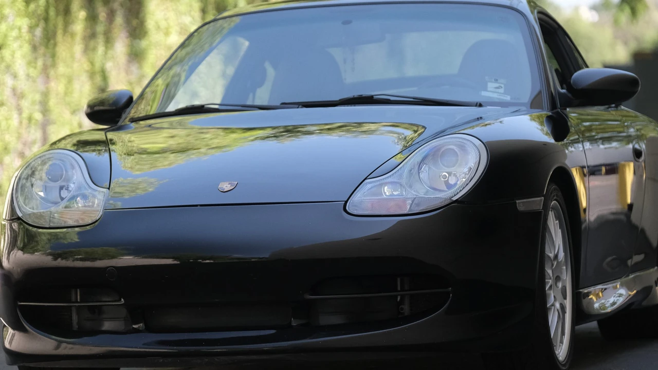 2000 Porsche 996 Carrera - Image 27 of 31