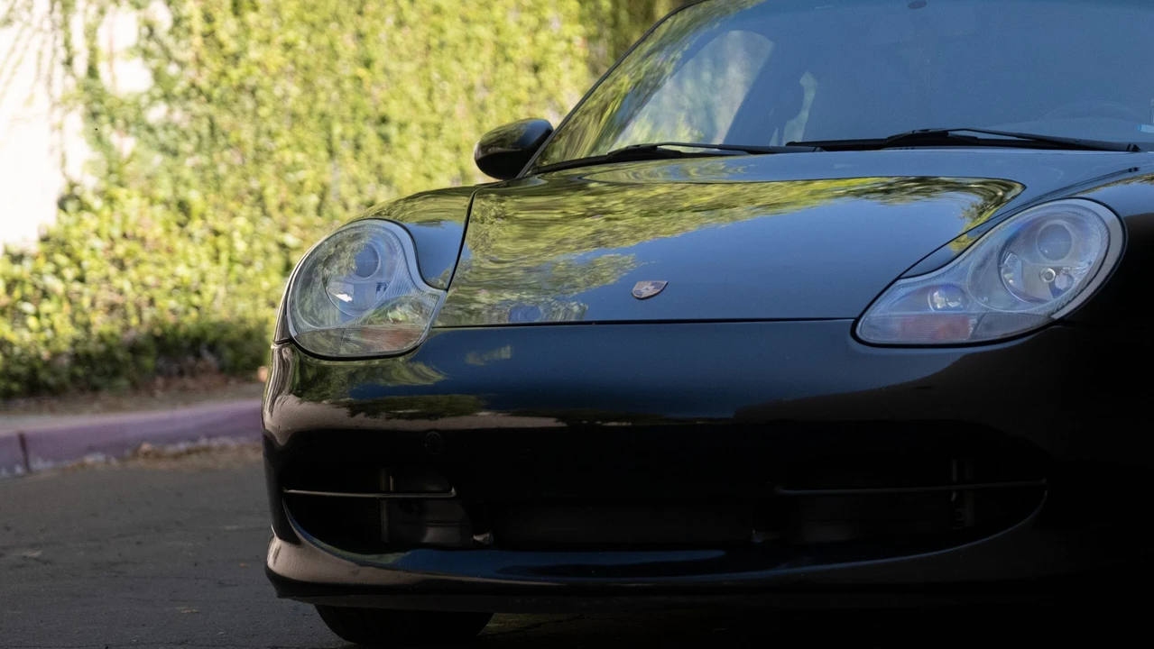 2000 Porsche 996 Carrera - Image 30 of 31