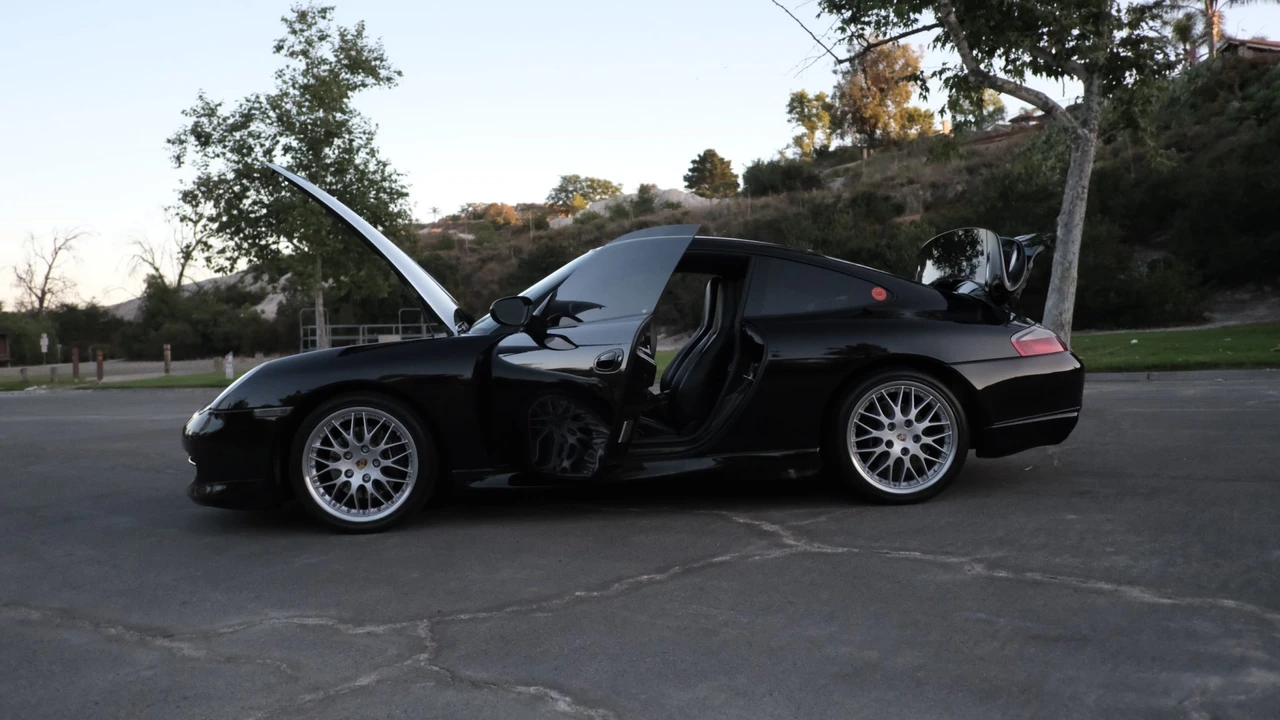 2000 Porsche 996 Carrera - Image 26 of 31