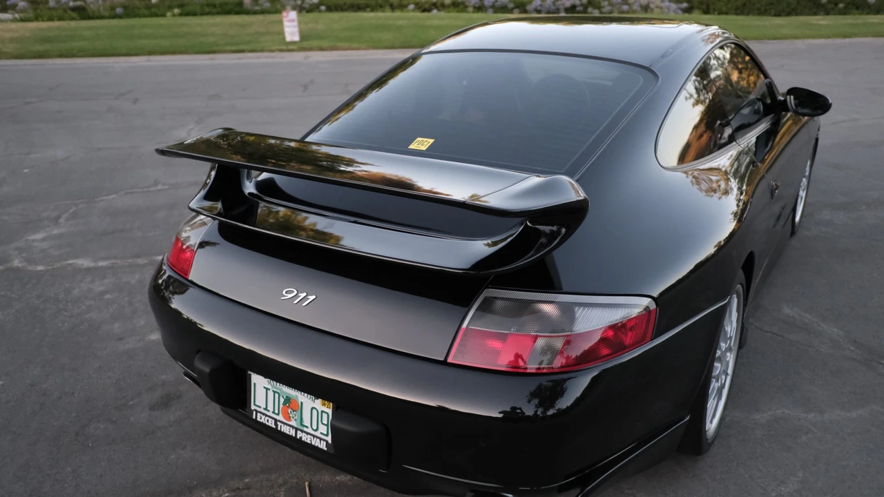 2000 Porsche 996 Carrera - Image 24 of 31