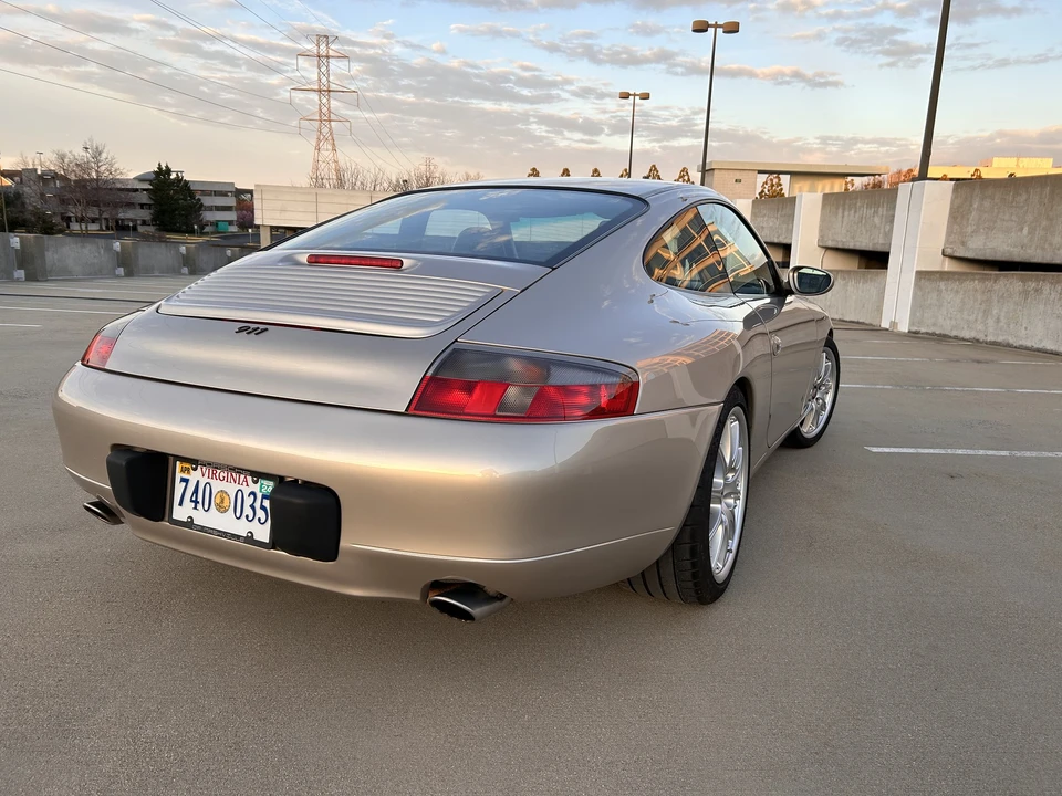 2000 Porsche 996 Carrera - Image 10 of 31