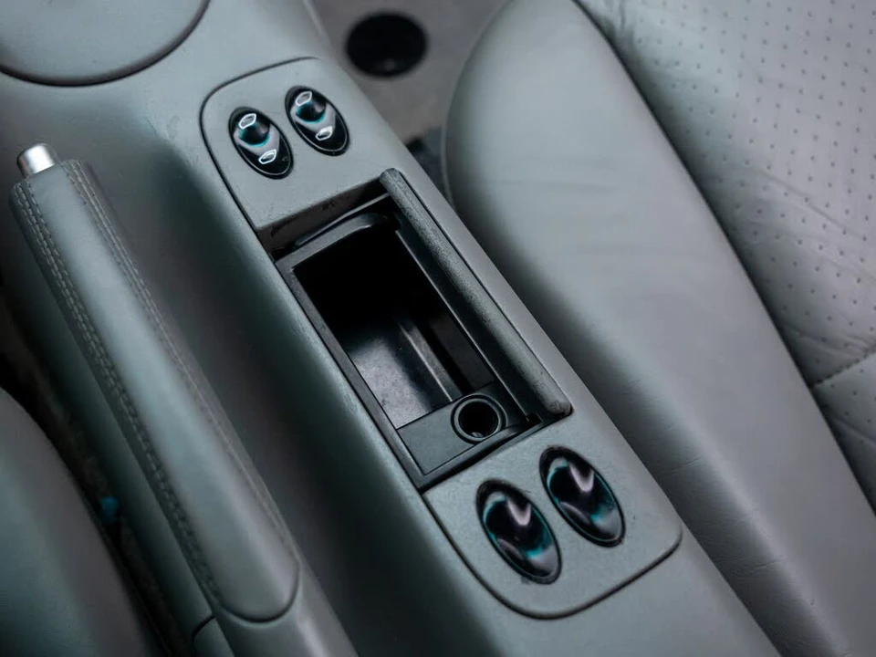 2000 Porsche 996 Carrera - Image 24 of 31