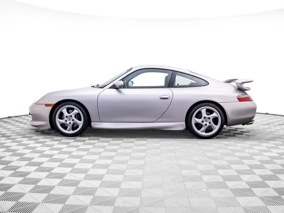 2000 Porsche 996 Carrera - Image 2 of 31