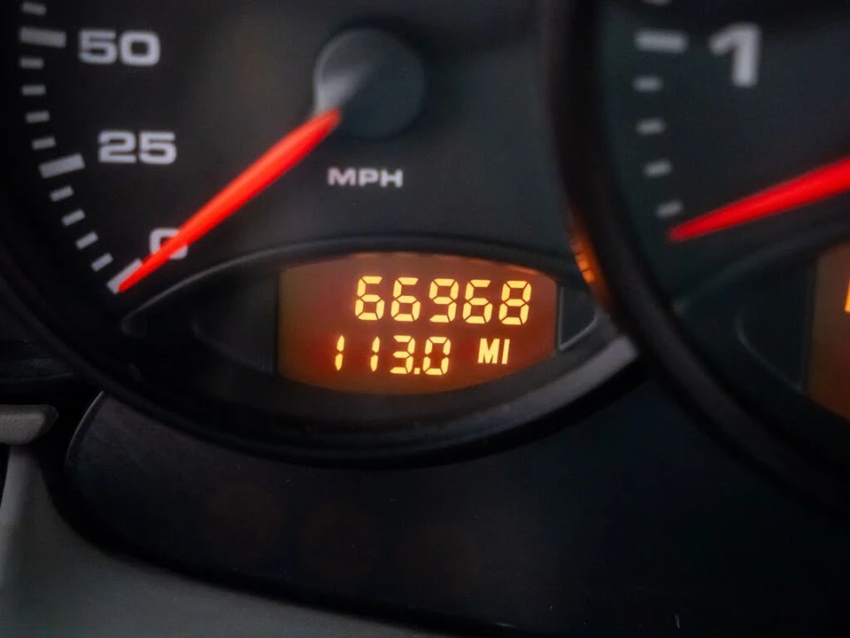 2000 Porsche 996 Carrera - Image 18 of 31