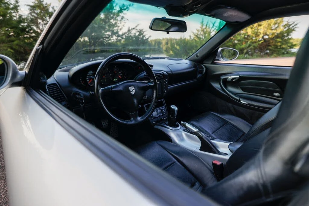 2000 Porsche 996 Carrera - Image 2 of 31