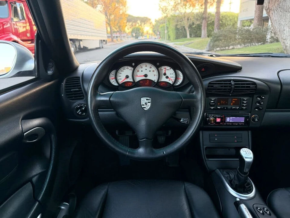 2000 Porsche 996 Carrera - Image 8 of 23